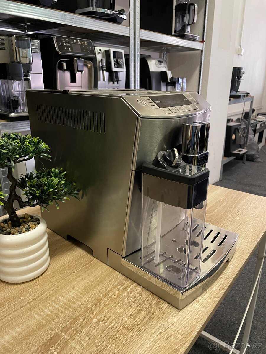 Kávovar De’Longhi PrimaDonna Deluxe - 3