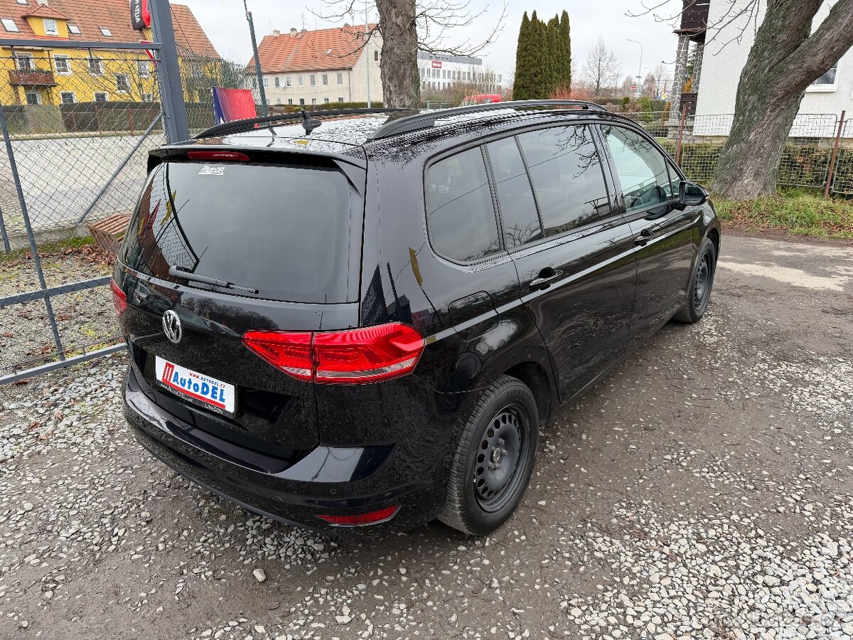 Volkswagen Touran 1,2 TSi 81kW 7 Míst Navi, ALU - 3