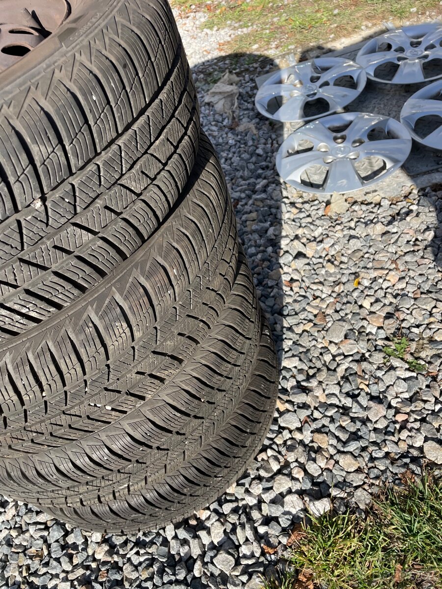 195/65 R 15 zimní - 3