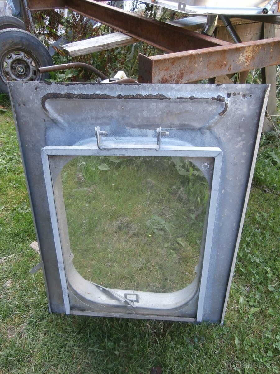 Střešní výlez (okno, vylejzák) - 3