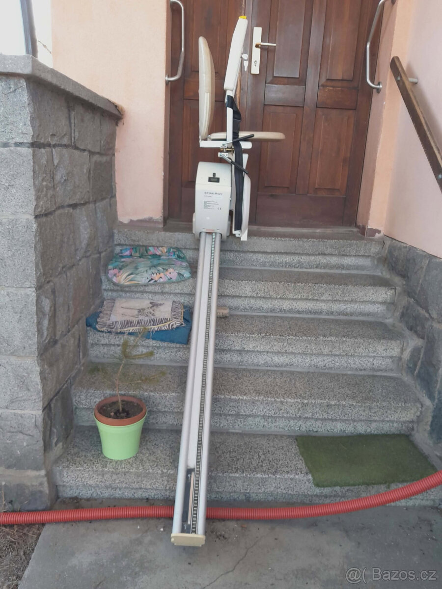 Schodišťová sedačka venkovní - 3