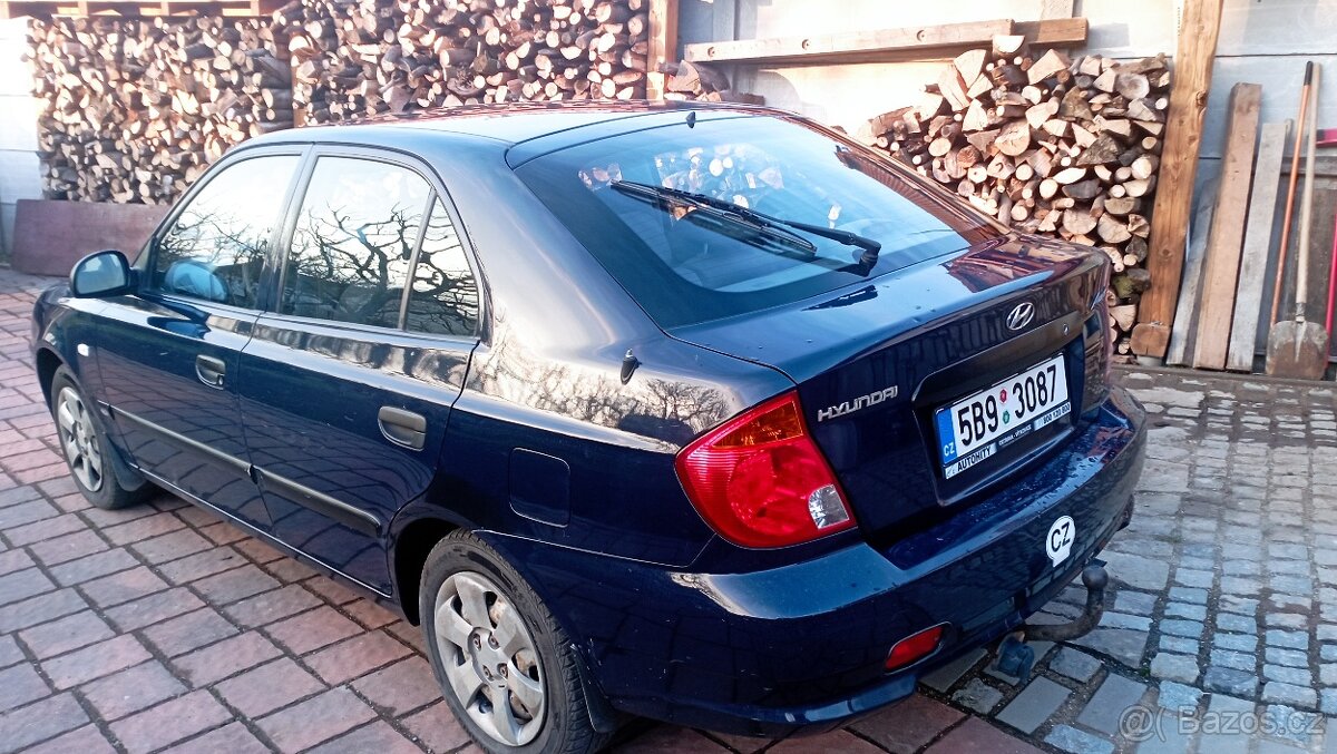 Hyundai Accent 1,3 - 3