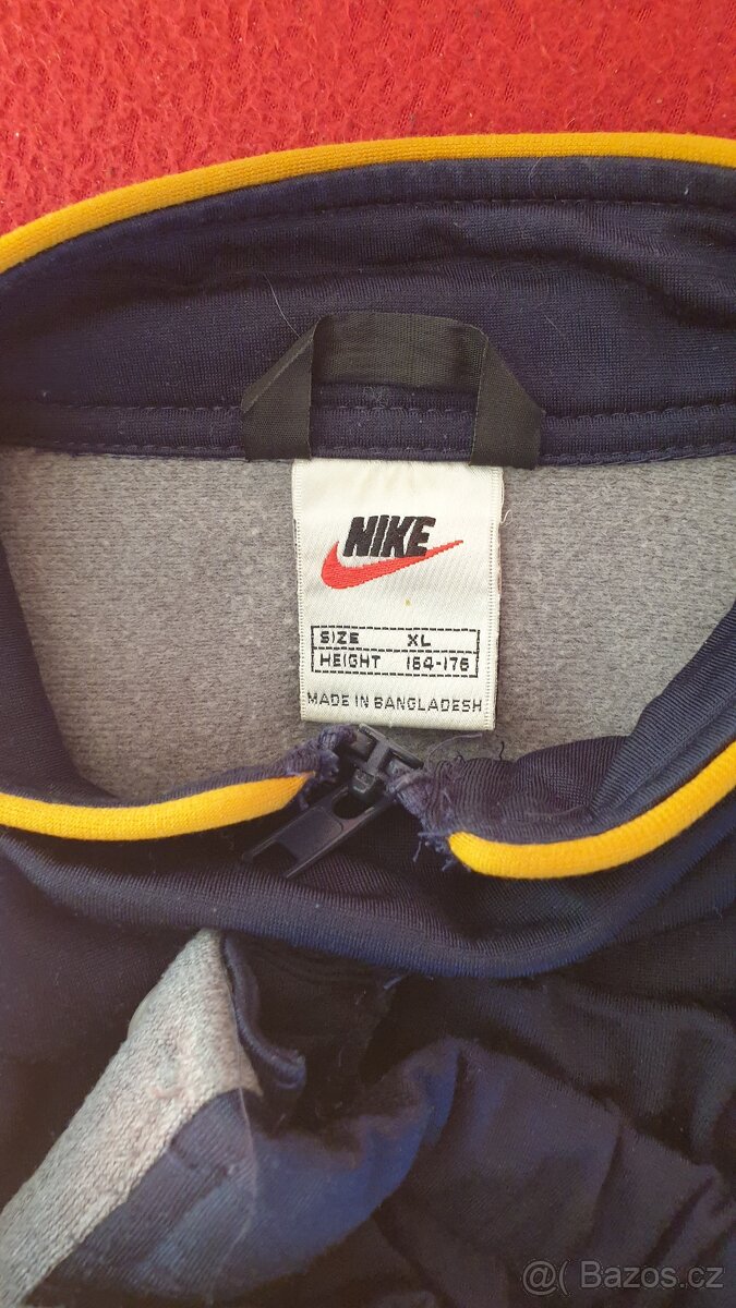 Prodej tenisových triček,šortky,sukně - 3