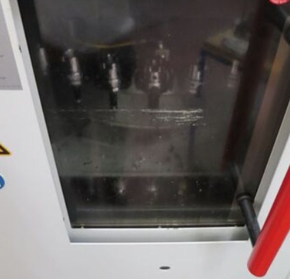 Obráběcí centra - vertikální C 12 U - 3