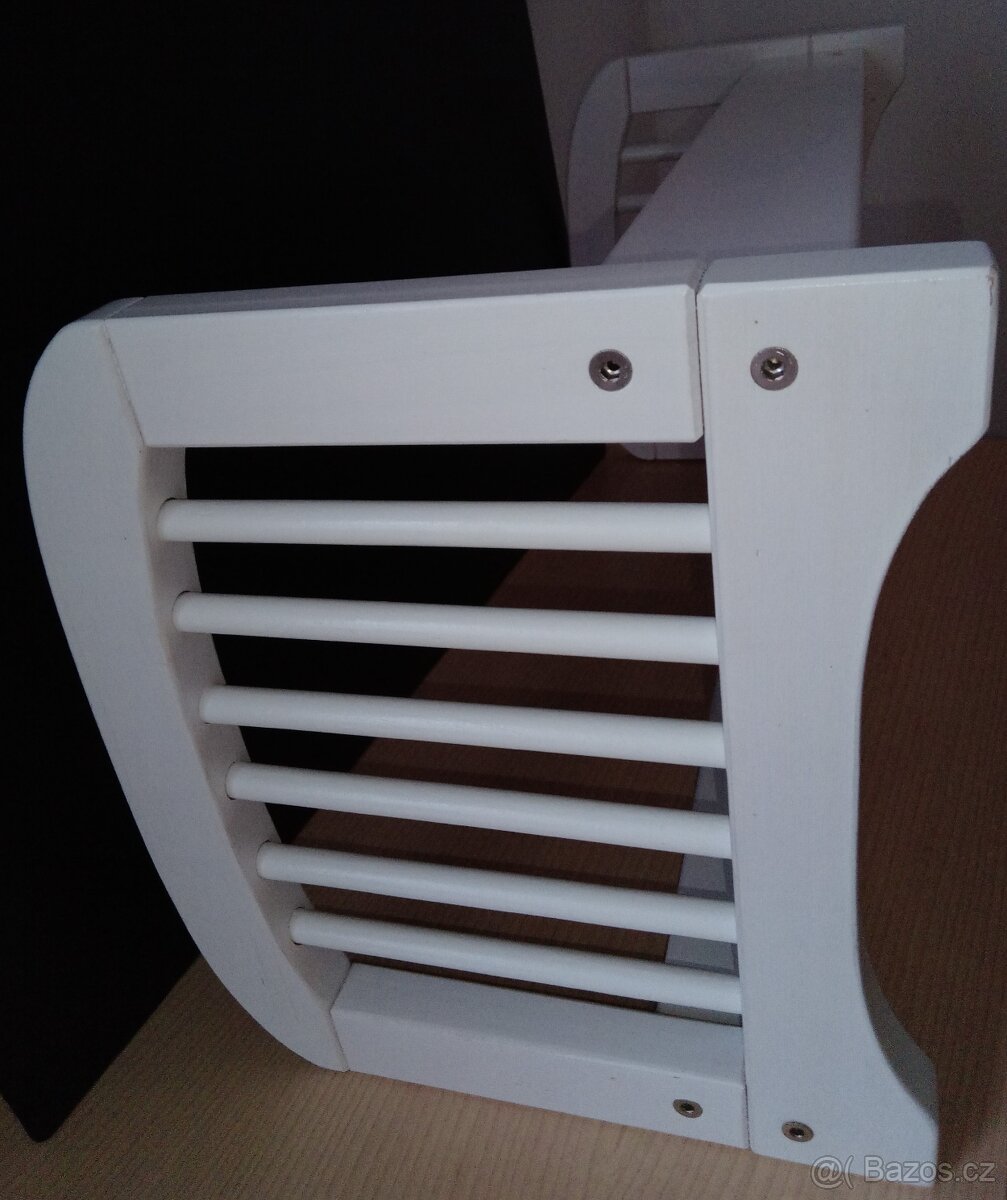 Dřevěná postýlka pro panenky - 3