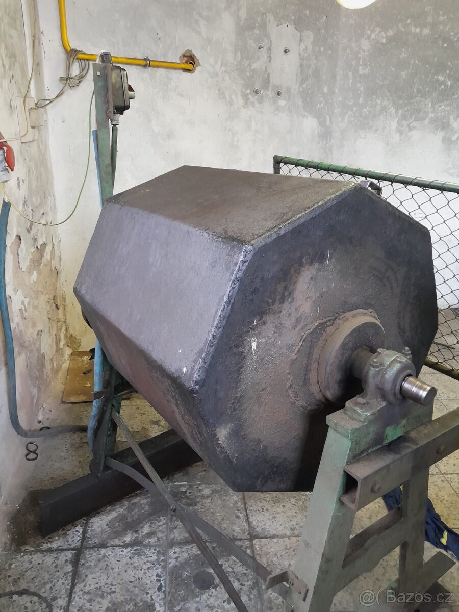 ROTAČNÍ BUBNOVÉ OMÍLAČKY S ELEKTROMOTOREM - 3