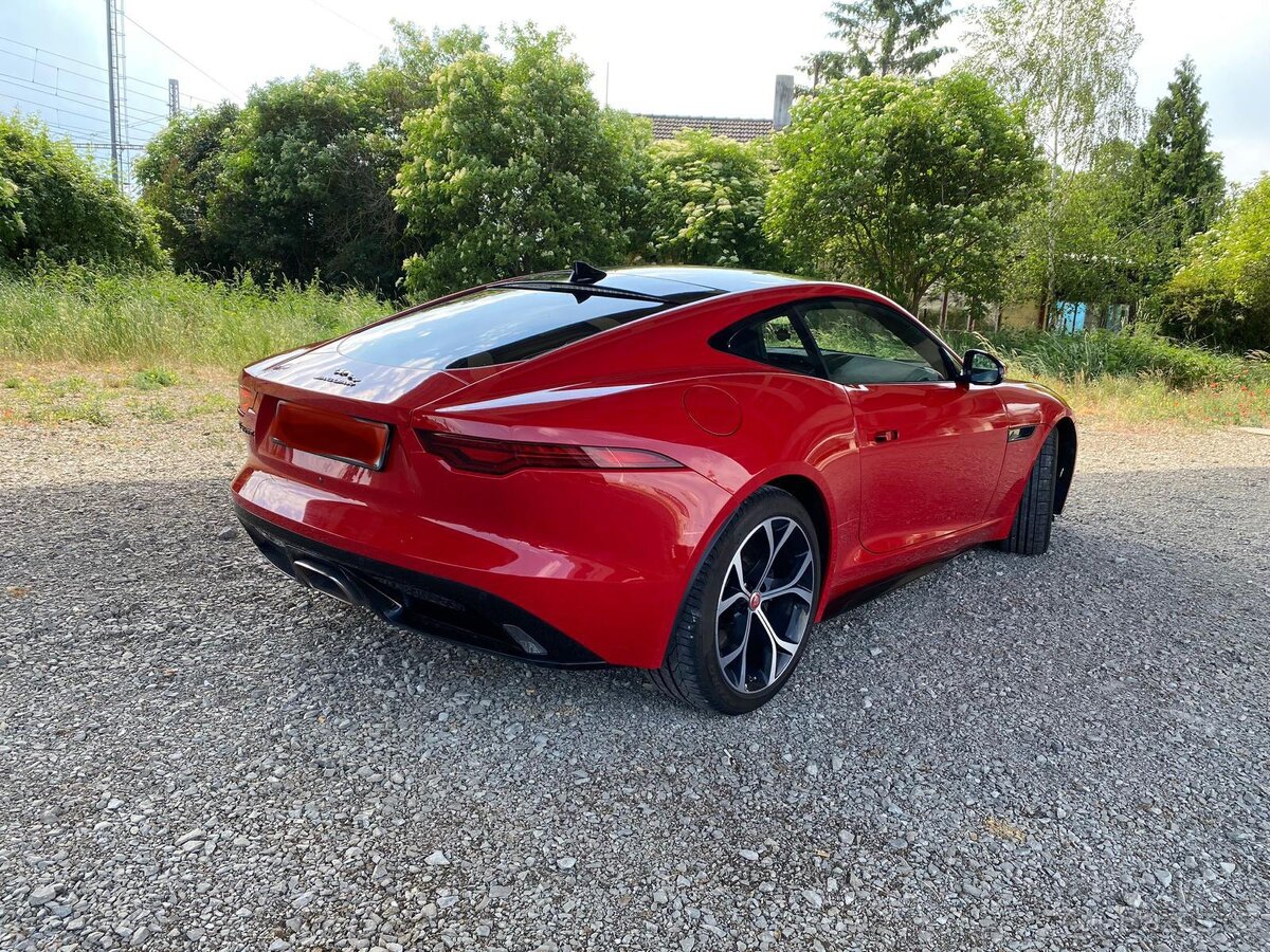 Jaguar F-Type R-Dynamic P300 221kw - 3