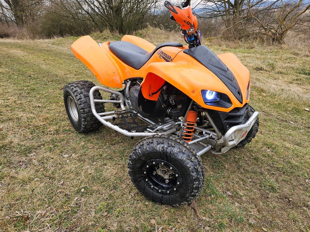 Kawasaki KFX 700 žlutá SPZ