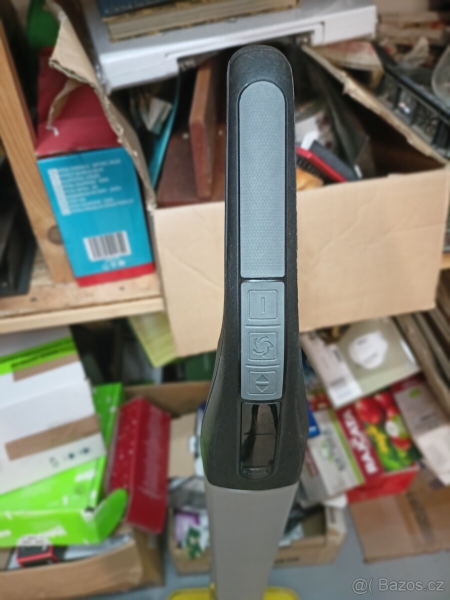 Podlahová myčka Karcher - 3