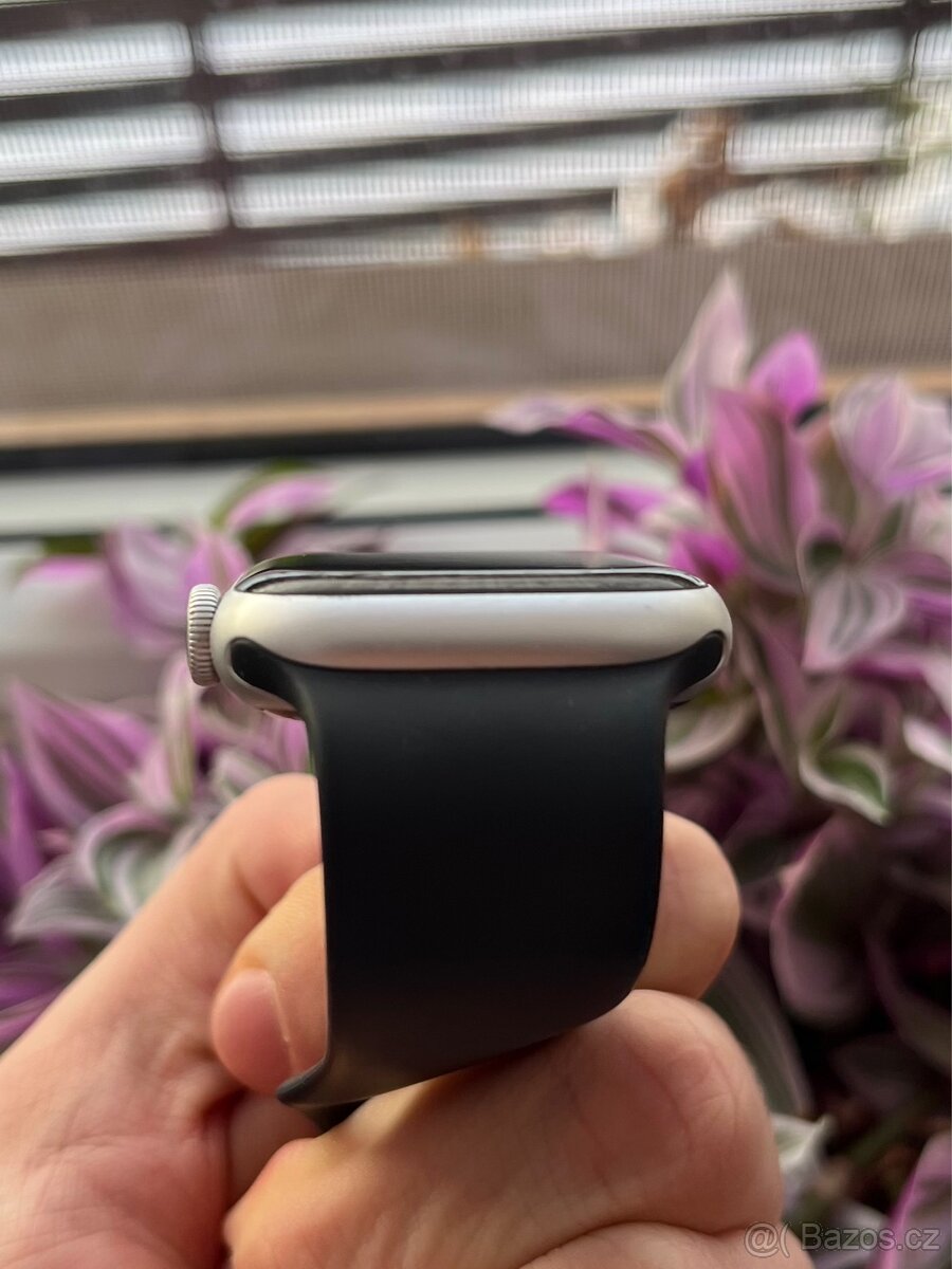 Apple Watch 8 45mm - 3