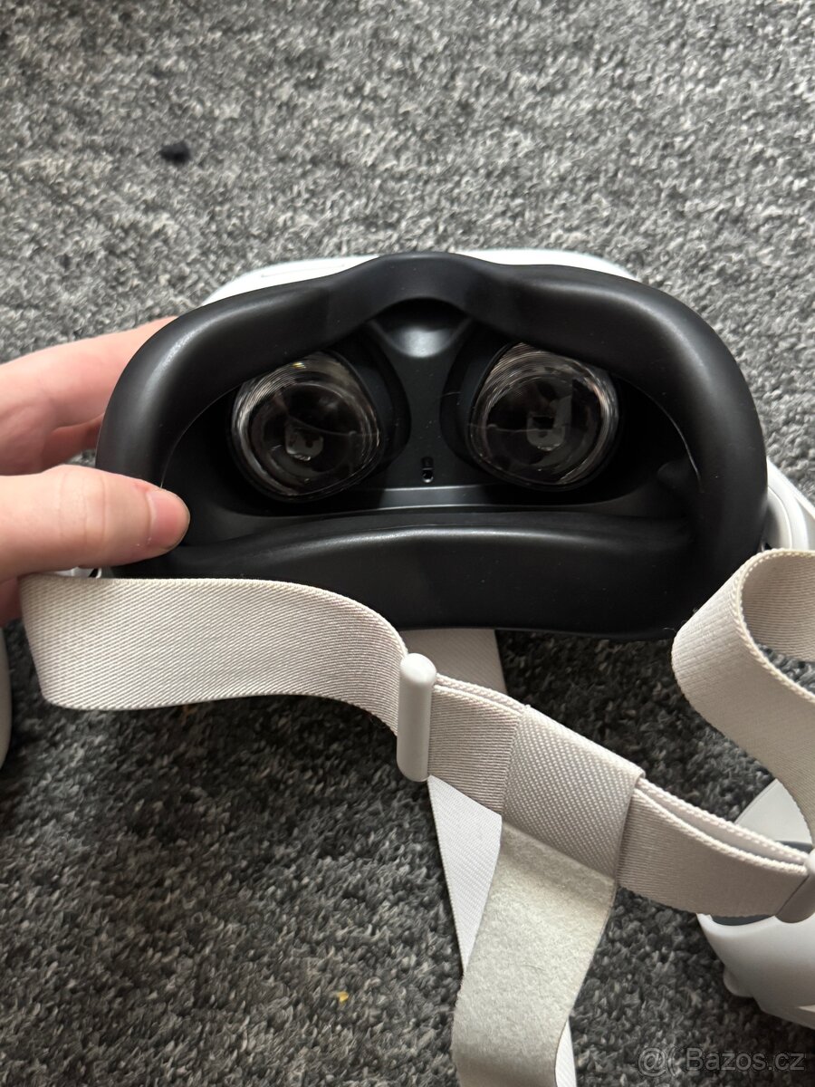 Meta Quest 2 – 128 GB (plně funkční) - 3