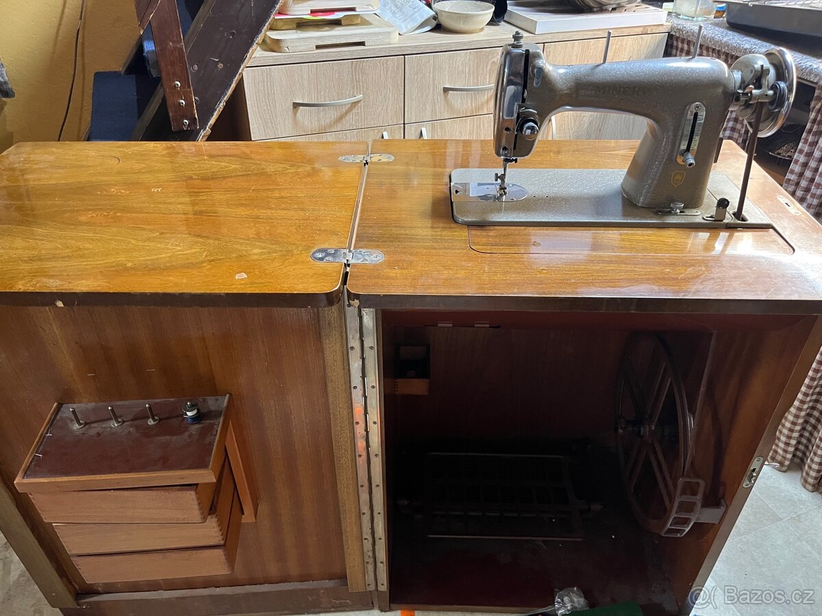 Šicí stroj - 3
