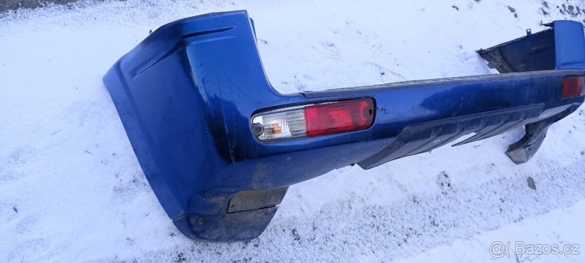 Mitsubishi Pajero III zadní nárazník - 3