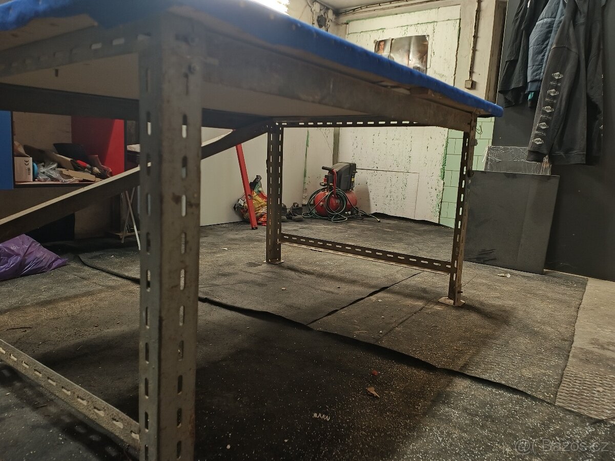 Prodám kovový pracovní stůl 180x120 - 3