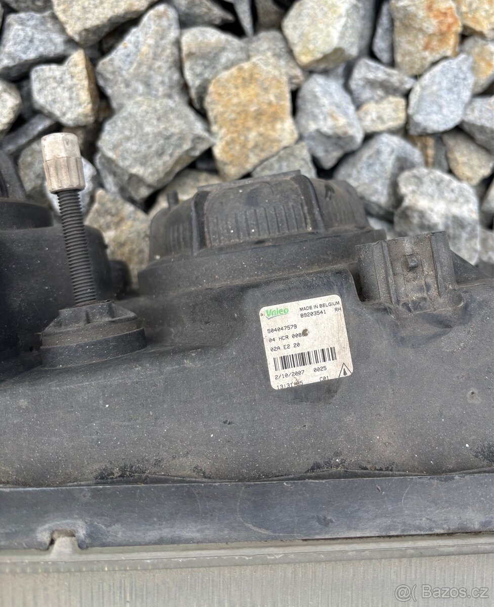 Iveco eurocargo pravé světlo + blinkr - 3