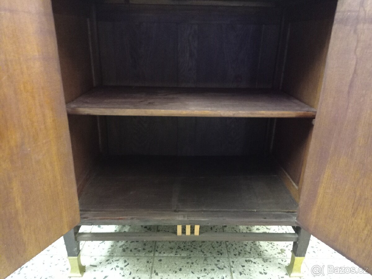 Starožitná skříň - 3