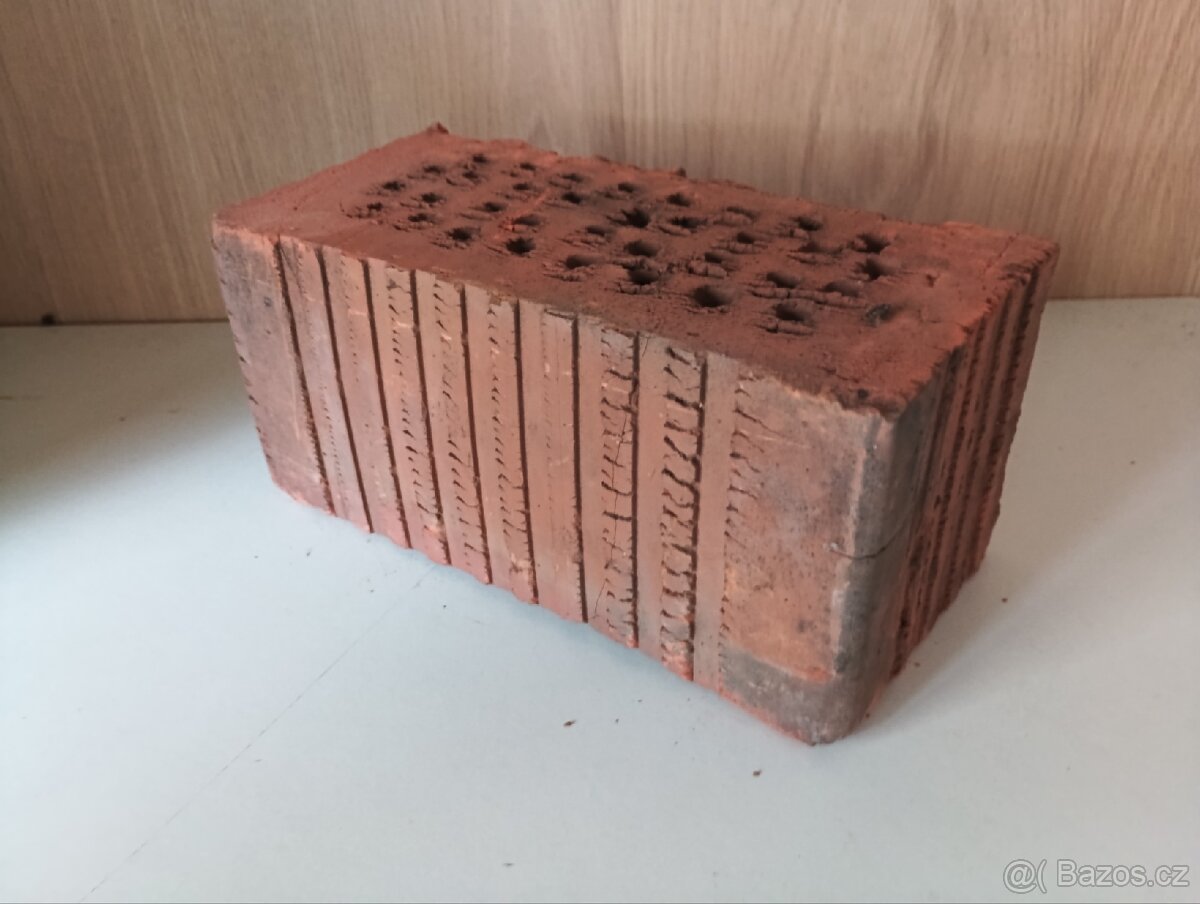 Cihla děrovaná - 3