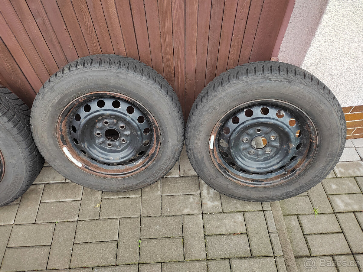 195/65/15 zimni kola Toyota - 3