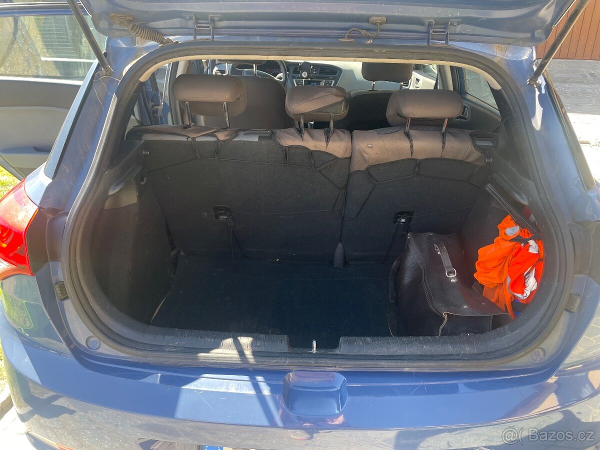 Prodej Hyundai i20 - 3