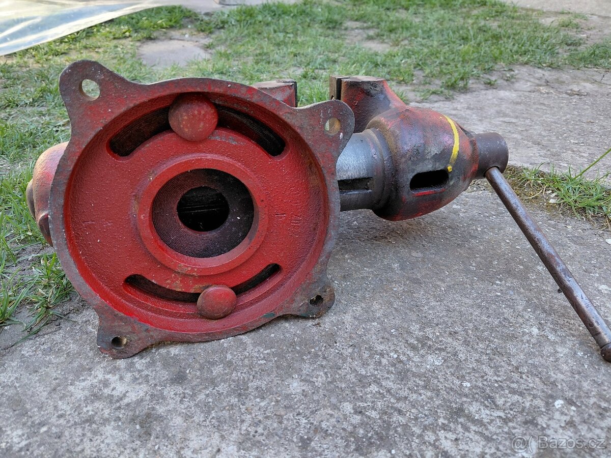 Svěrák York 125 - 3