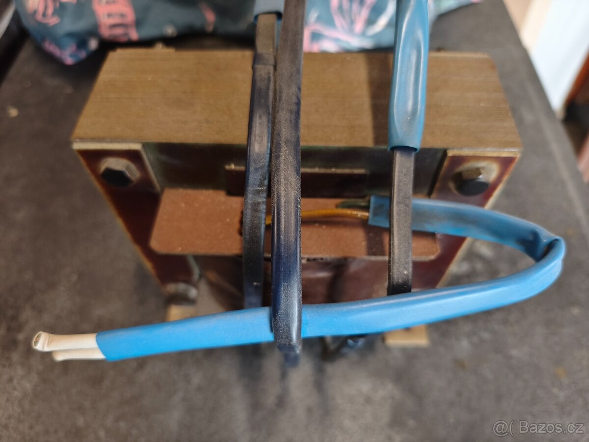 Transformátor 12/24V 50 A - 3