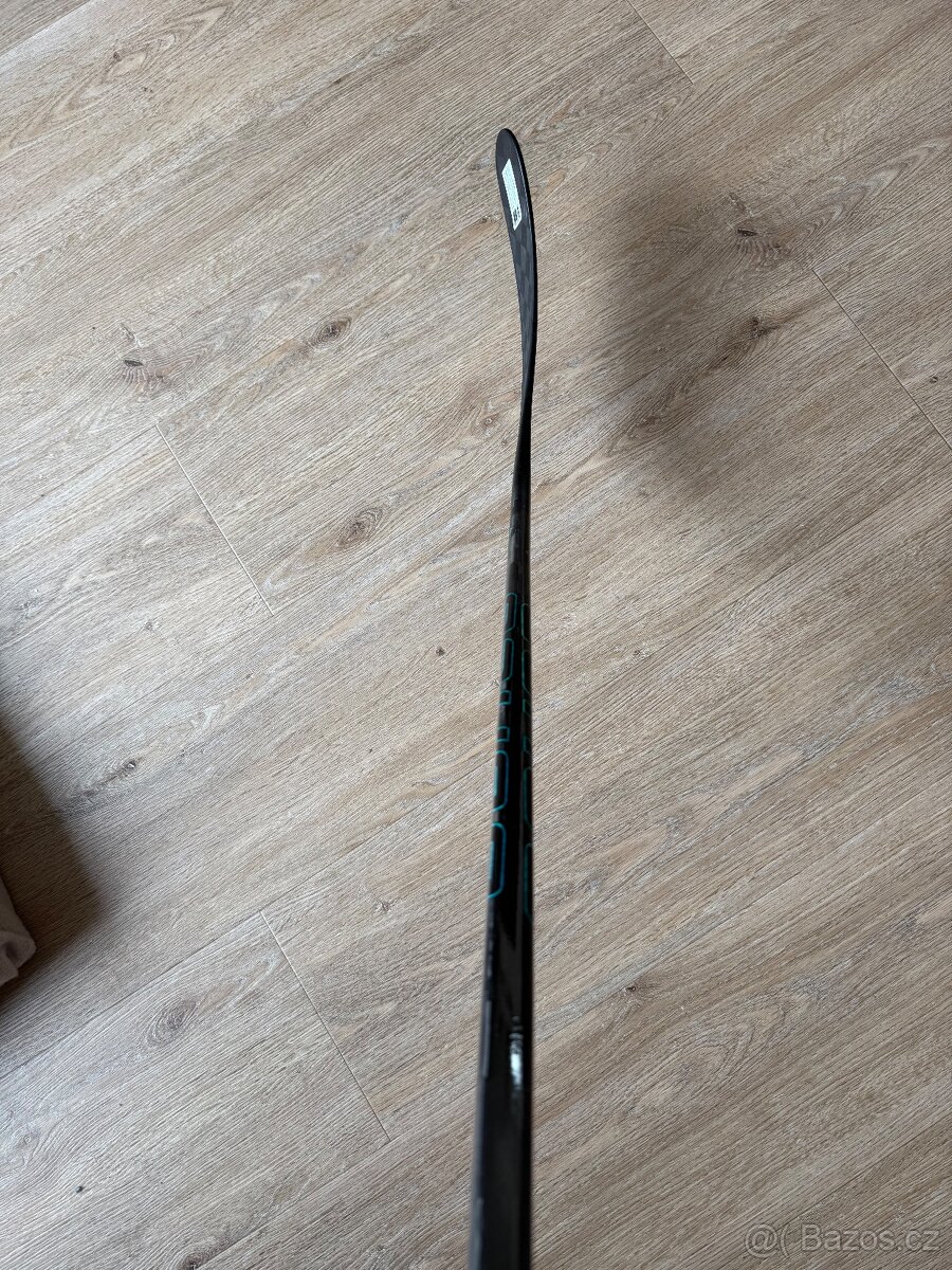 Hokejka Bauer TWITCH, pravá, P92 a P28, flex 70, 77 a 87 - 3