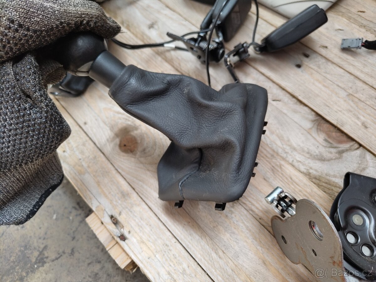 Peugeot 207 - Clony, zadní pasy a další... - 3