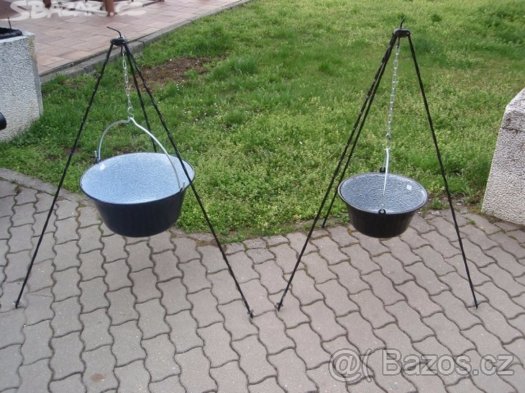 Kotlík na trojnožce - různé objemy - 3