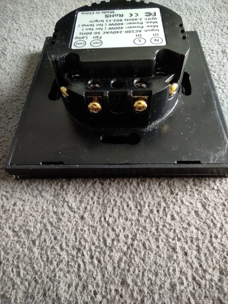 Prodám smart wifi spínač na světlo a stropní ventilátor - 3