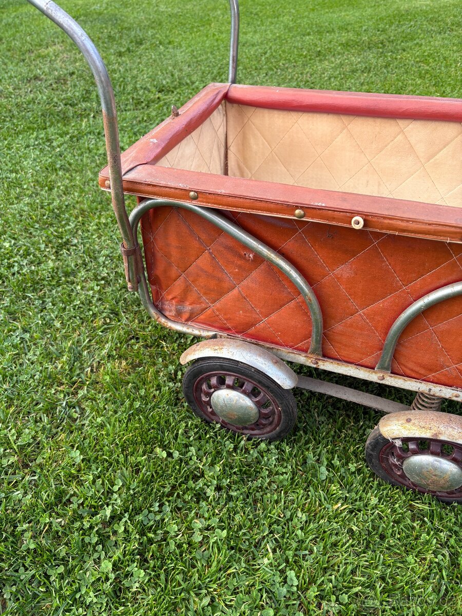 Starý kočárek - 3