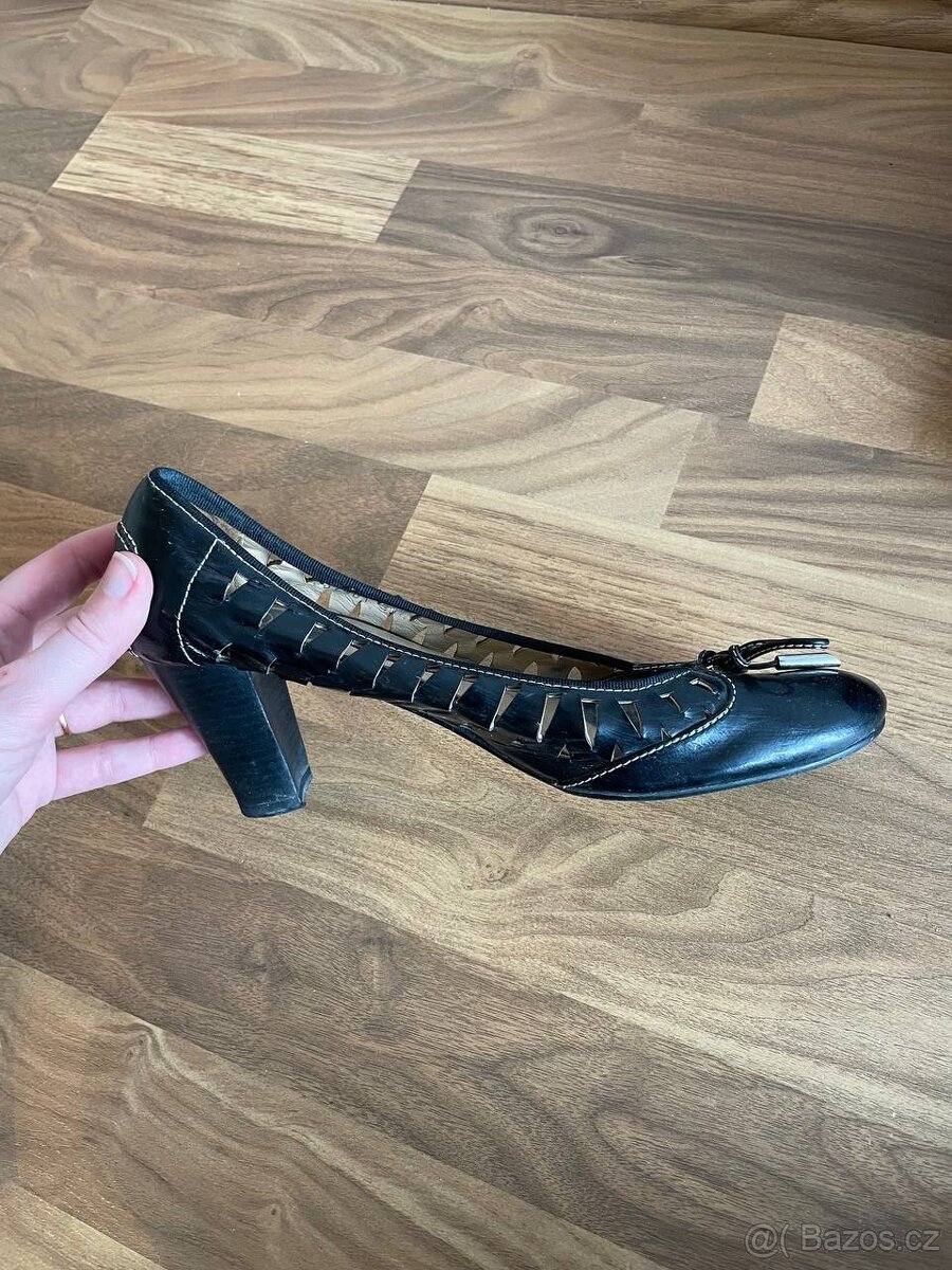 Dámské černé lodičky - 3