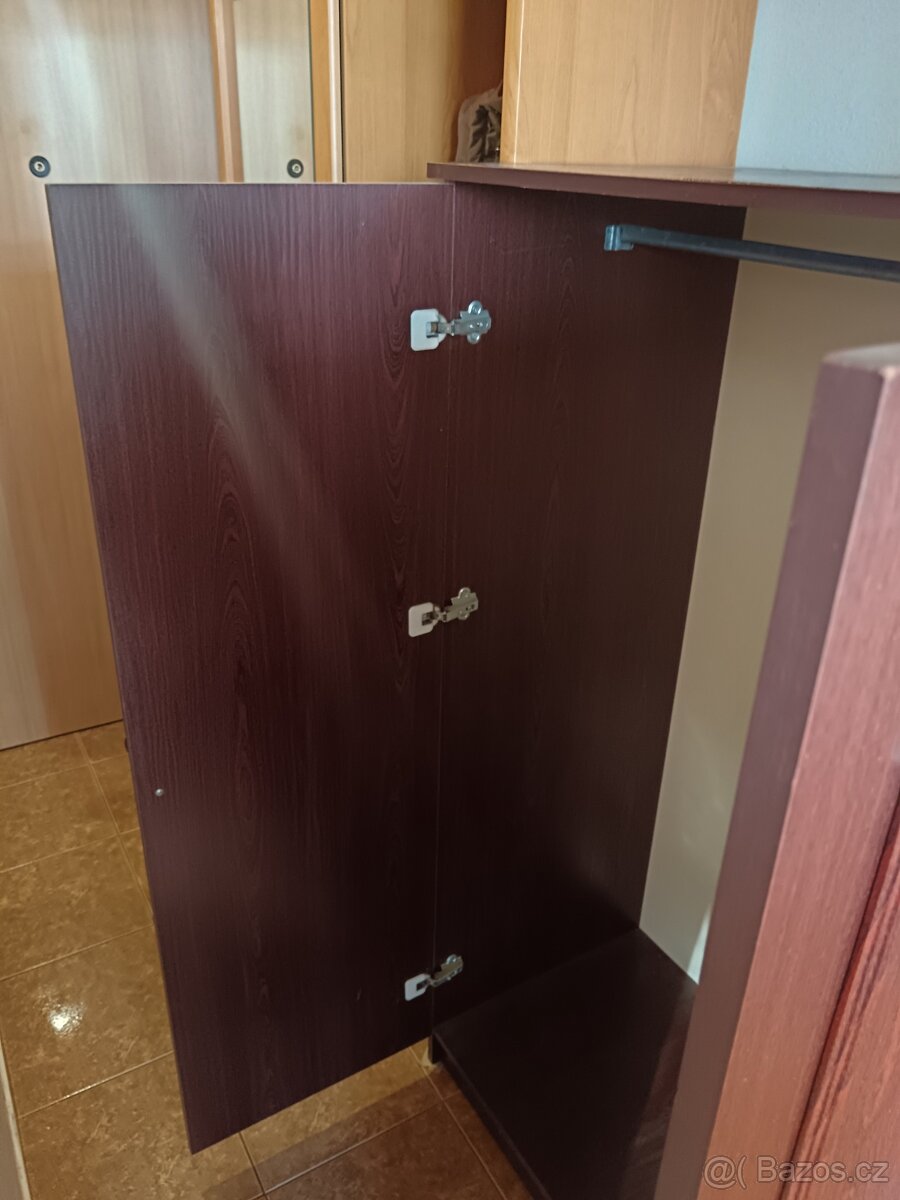 Šatní skříň za odvoz Liberec - 3