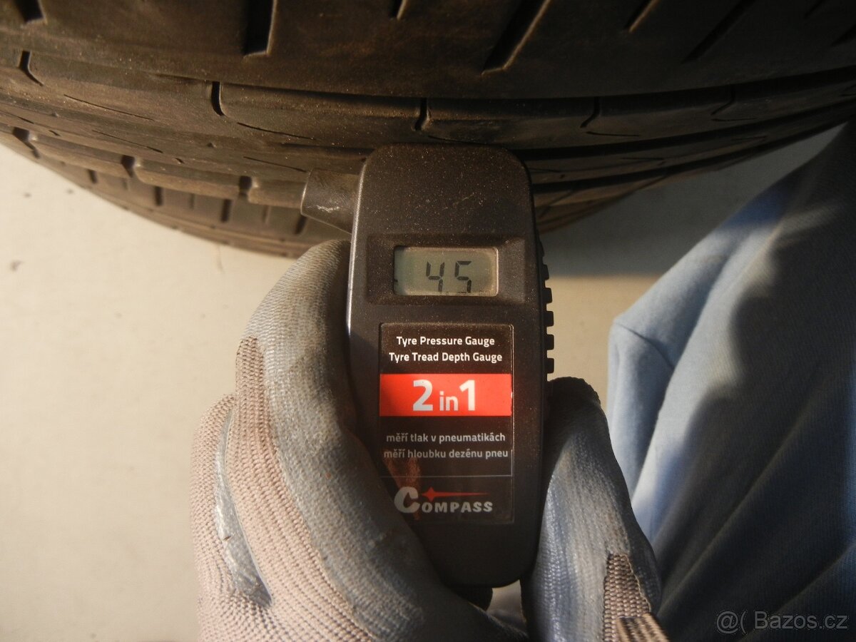 Letní pneu Pirelli 245/50R18 - 3