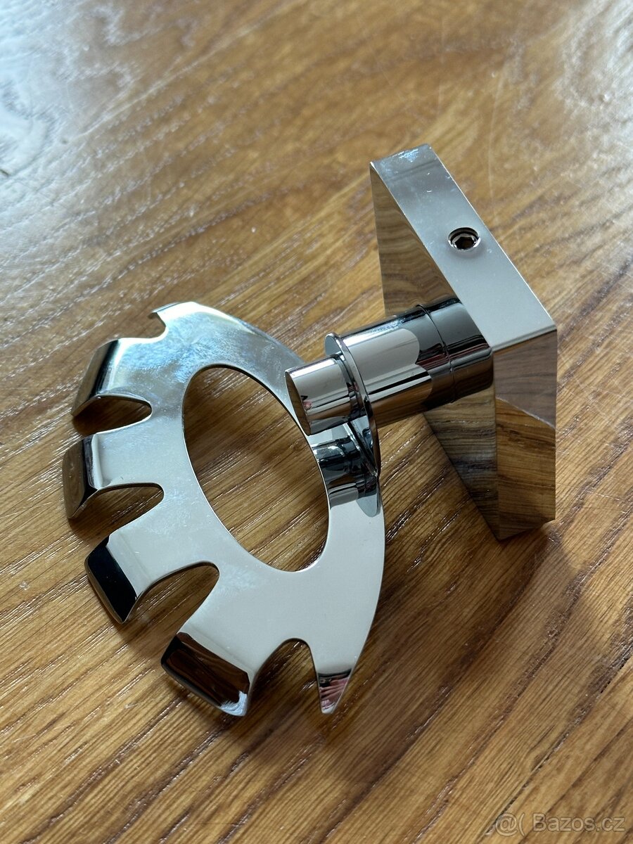 Originál zabalený Bemeta Beta držák kartáčků - 3