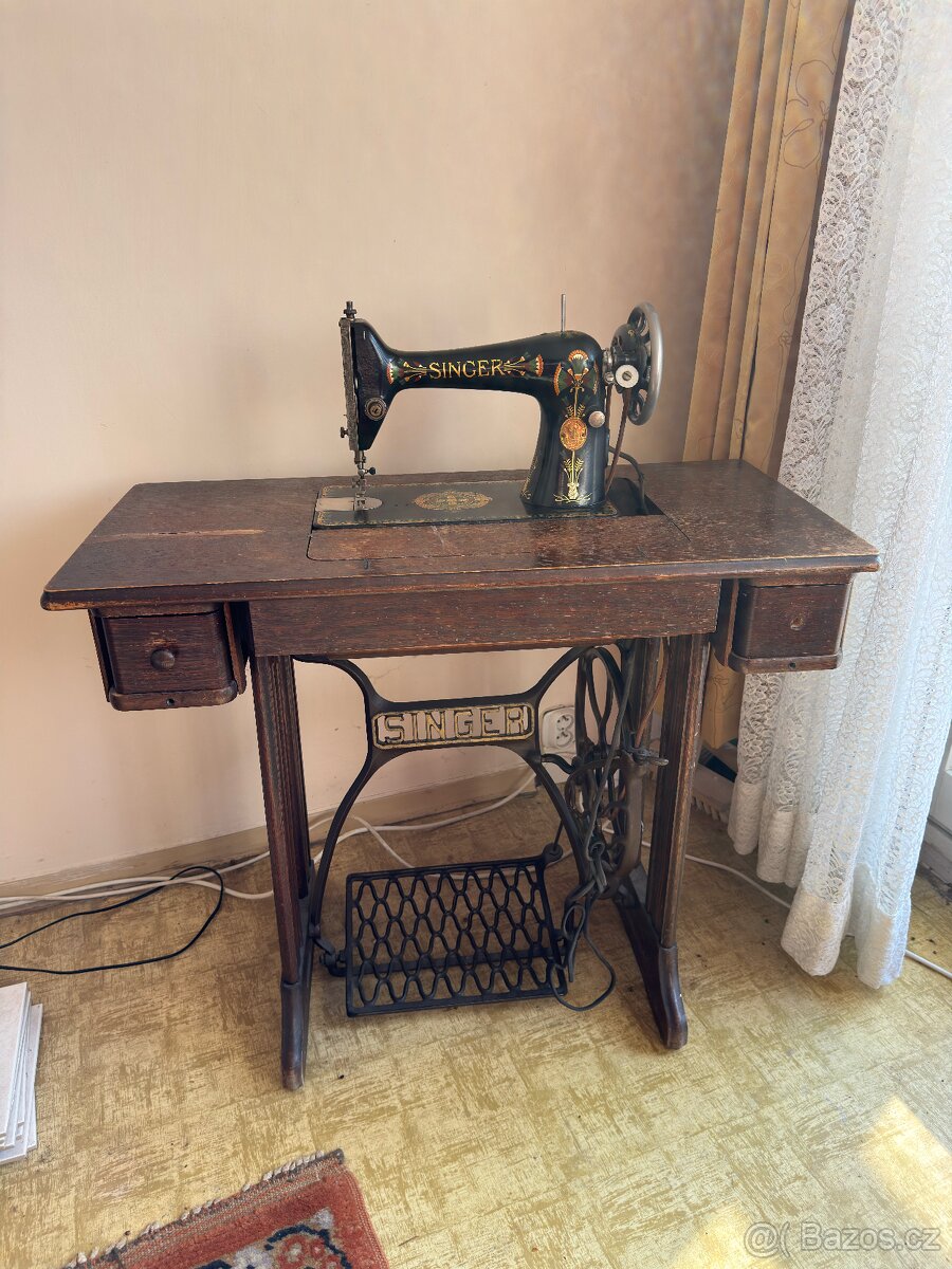 Originální šlapací šicí stroj Singer - 3