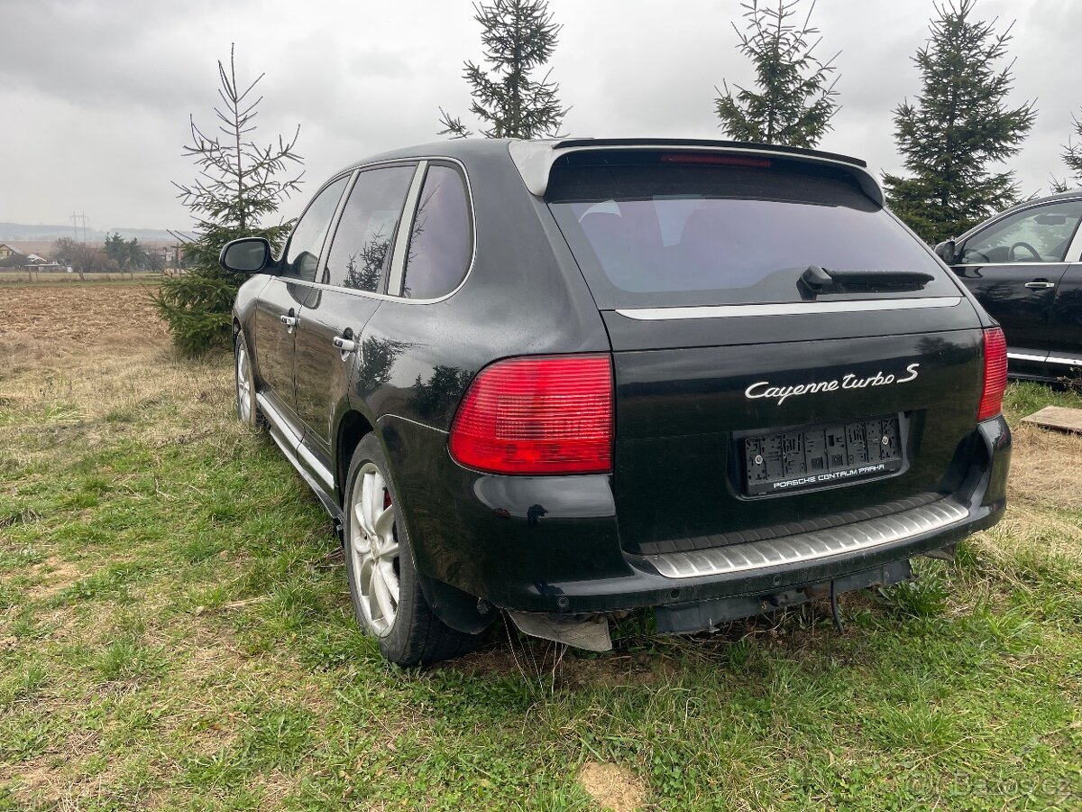 Porsche Cayenne 955 4.5 turbo - 3