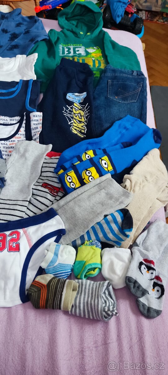 Oblečení 122/128 - 3
