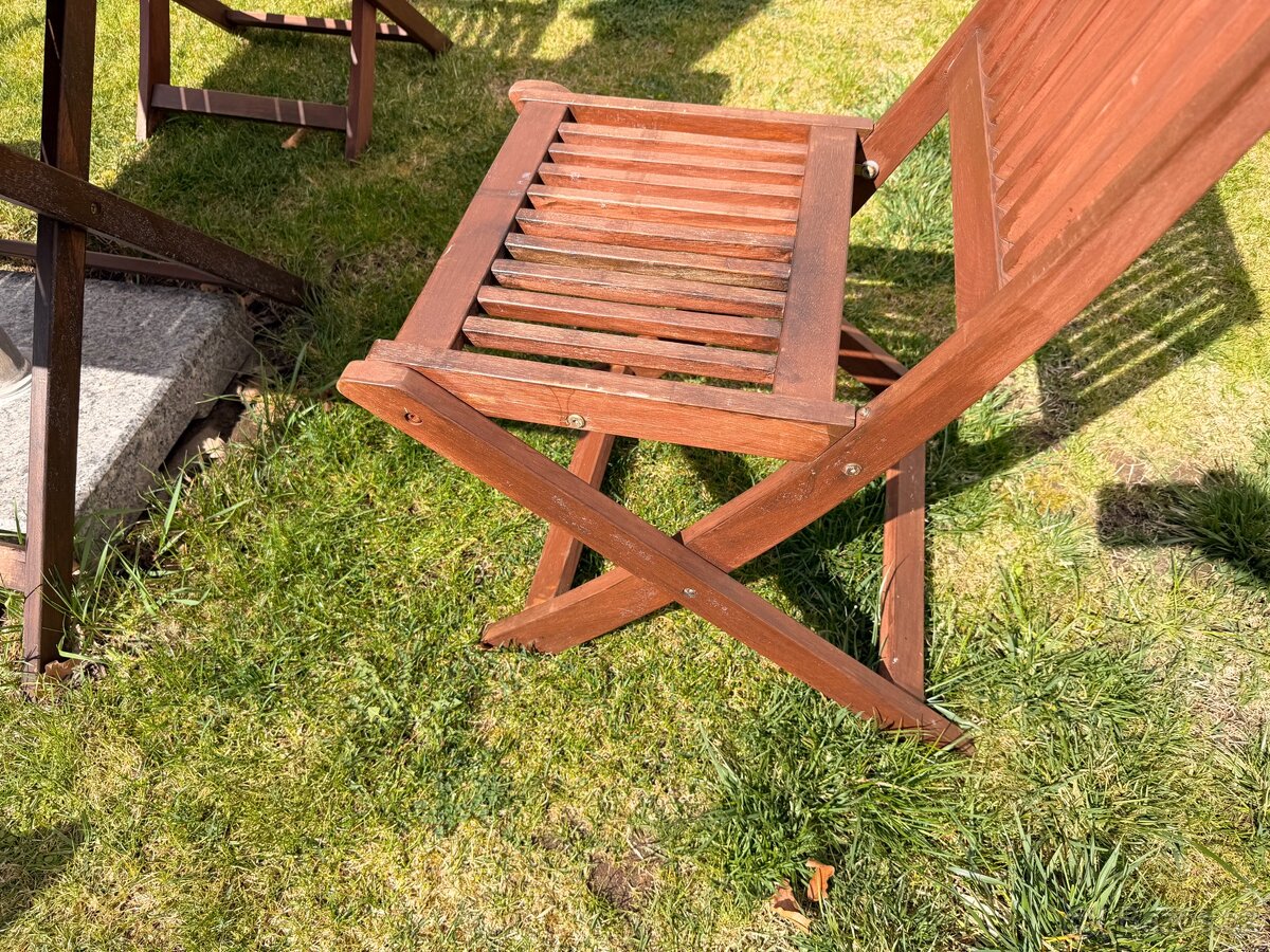 Zahradní stoly a židle - 3