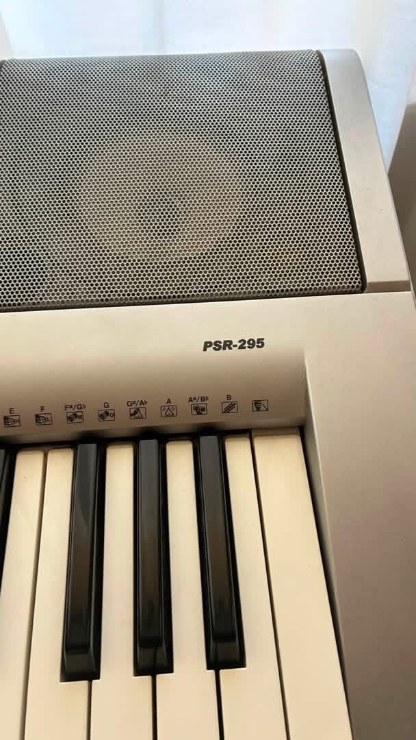 Elektrické klávesy Yamaha - 3
