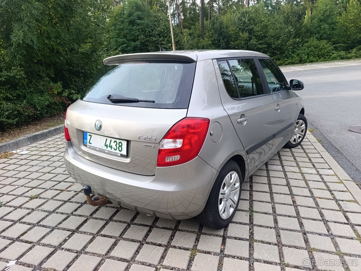 Fabia 1.2 HTP 44kw 2012 Facelift - 3