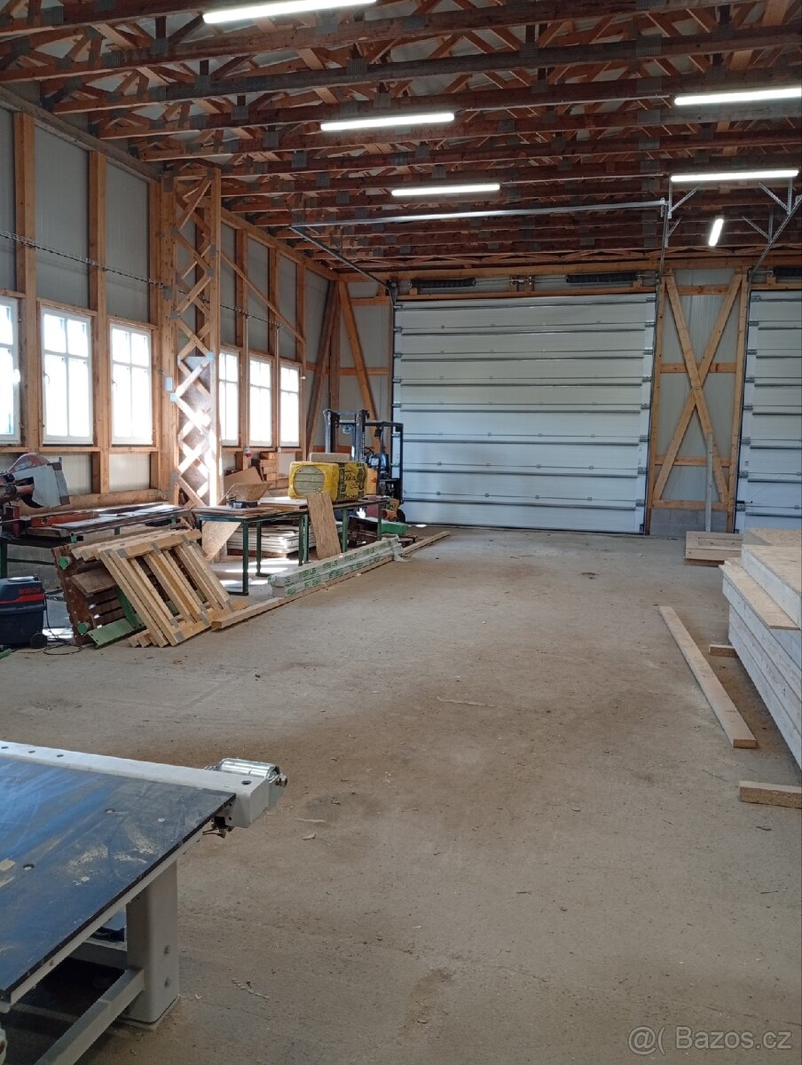Výrobní a skladovací hala - 3