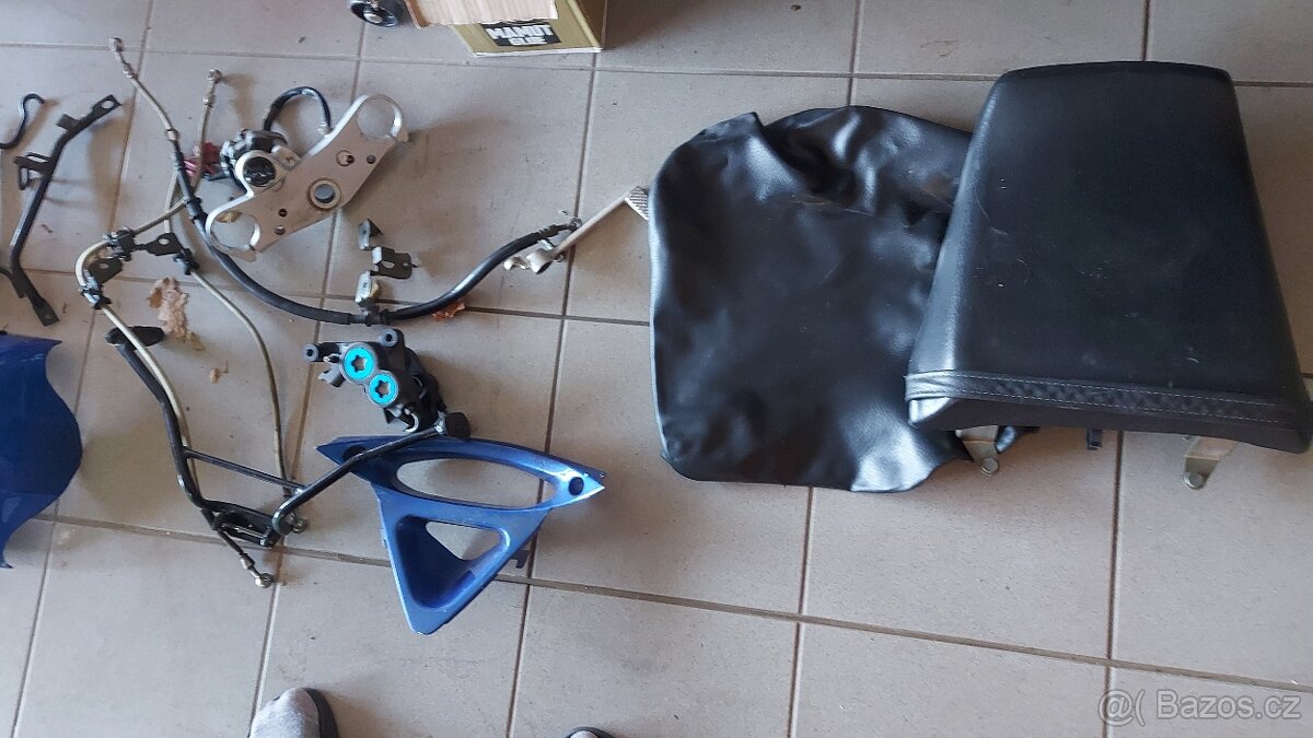 Yamaha YZF 1000 Thunderace - díly - 3