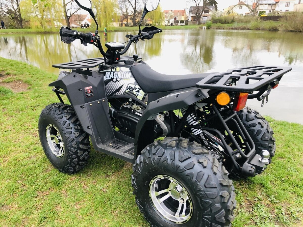 Pracovní čtyřkolka RFZ 250, homologace T3B, 3 barvy - 3