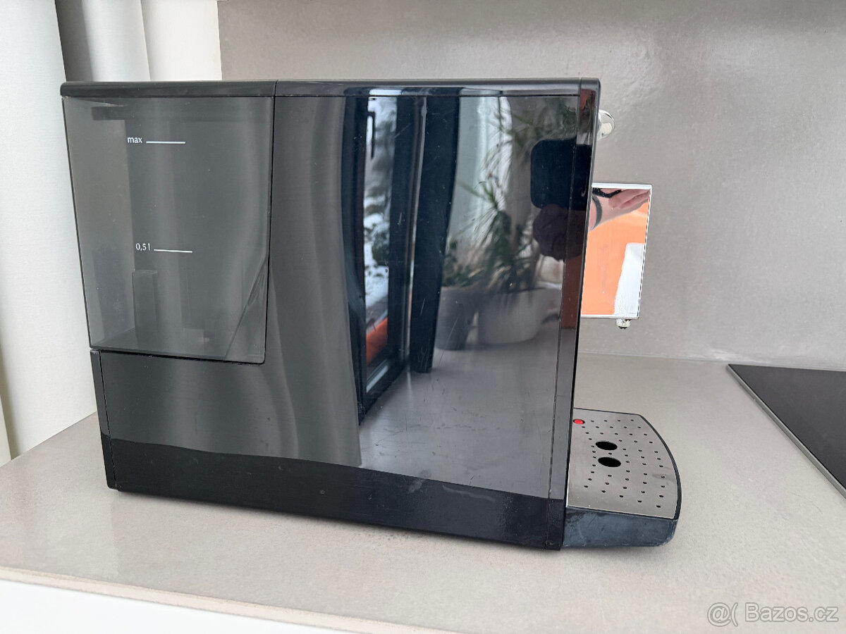 Automatický kávovar Melitta Solo + napěňovač mléka Cremio - 3