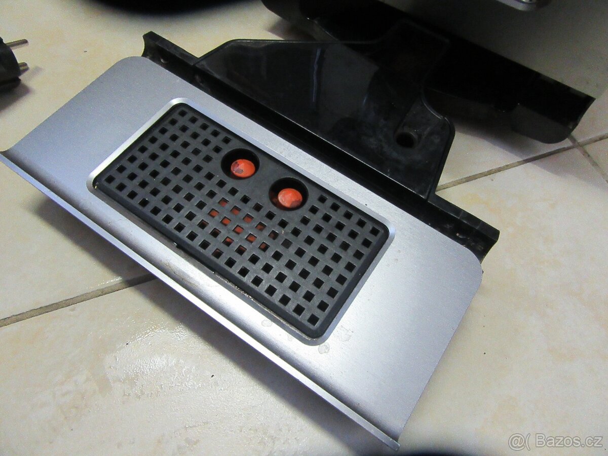 Nabízím kávovar Krups. Nefunkční. - 3
