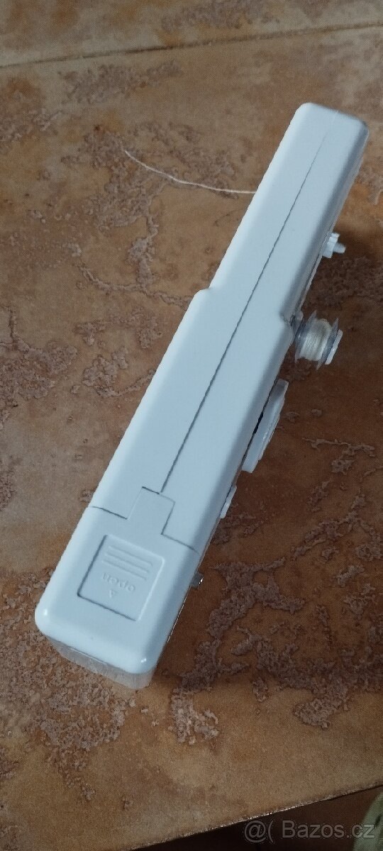 Nový ruční šicí stroj - 3