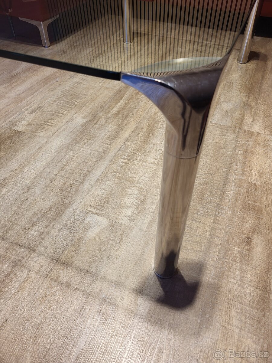 Konferenční stolek - 3