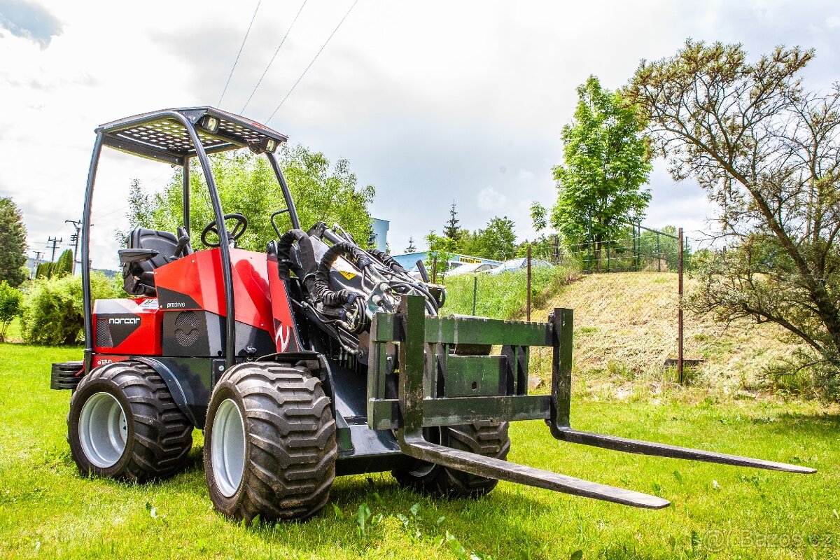 Nakladač Norcar a7245 - 3
