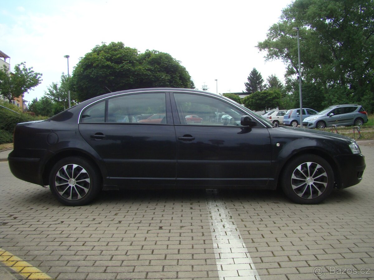 Škoda Superb 2.5 TDi V6 - 3