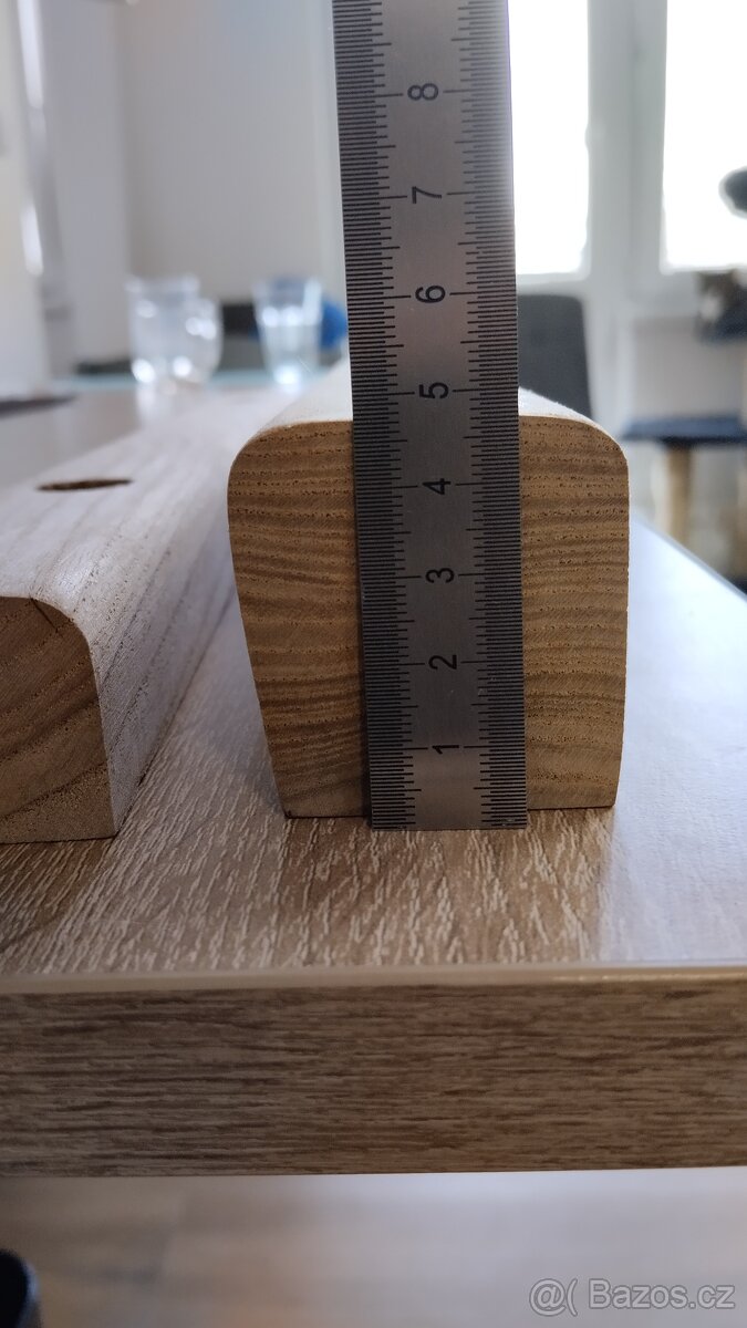 Lišty + konstrukce na campus - 3